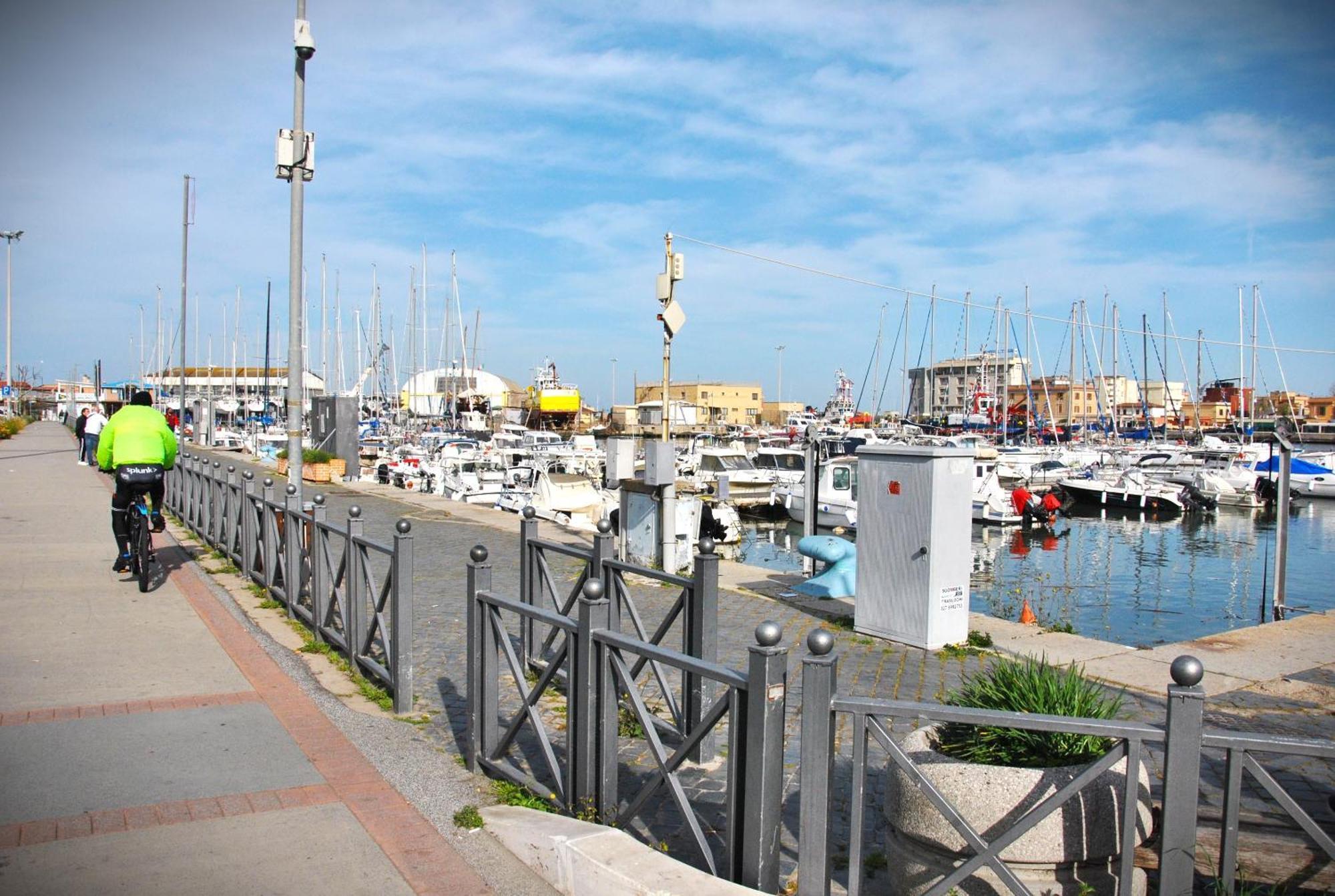 Alloggio Di Giorgia Fiumicino Zewnętrze zdjęcie